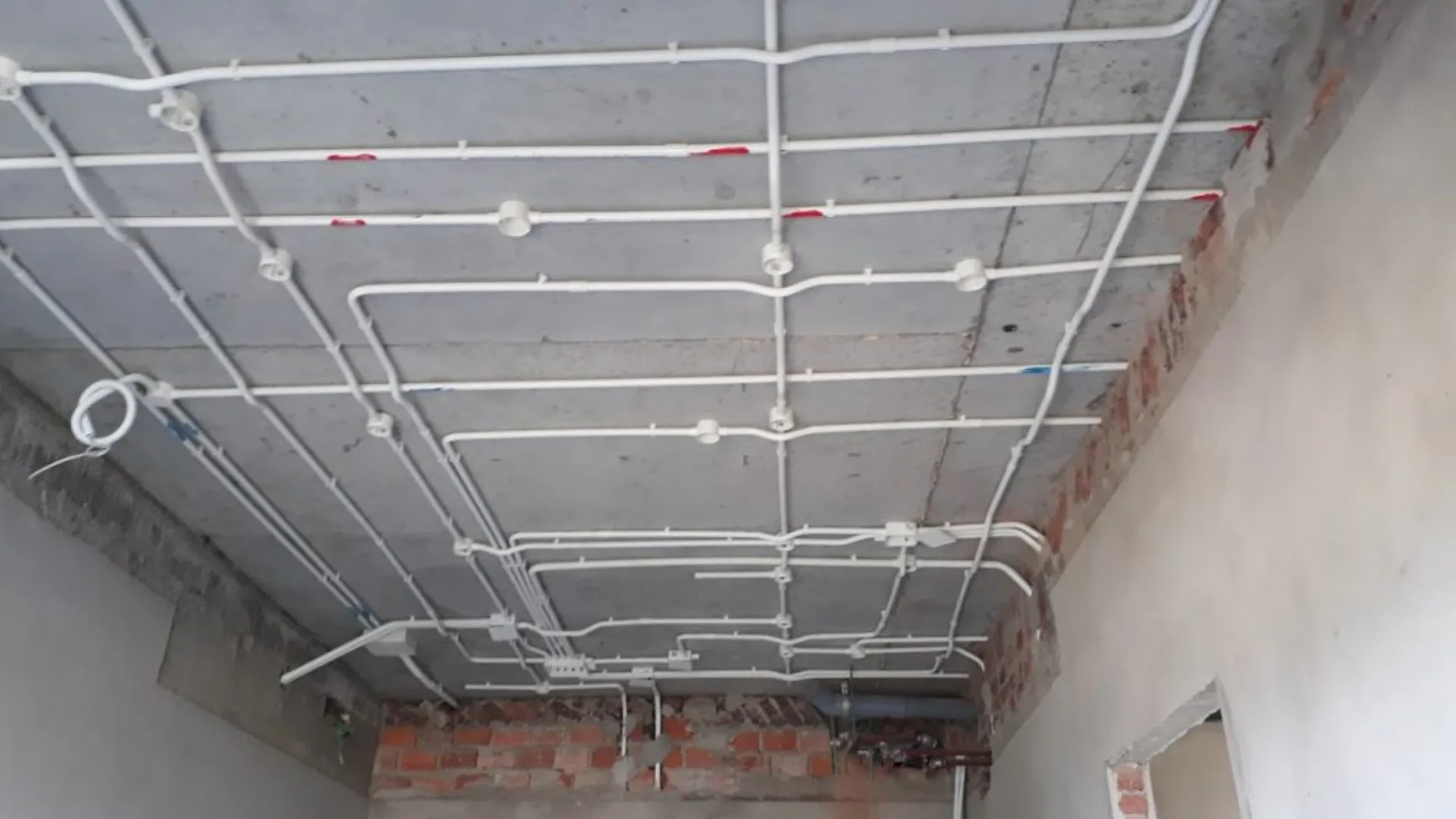 thi cong he thong dien DichvuMEP CongtyNguyenPhu jpg