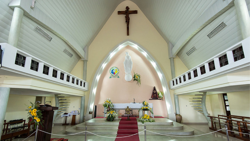 tuong-duc-me-nha-tho-domaine-de-marie-12061