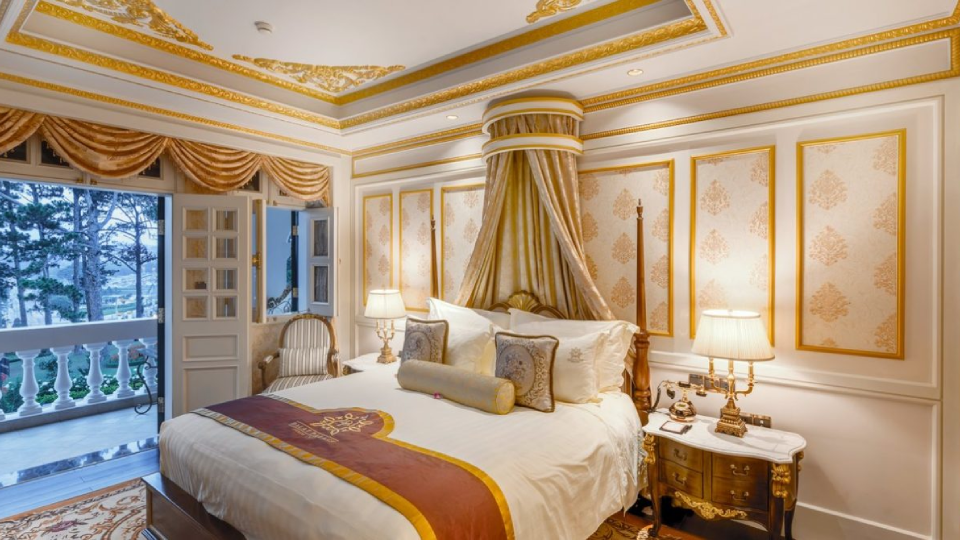 phong-royal-suite-khach-san-dalat-palace-heritage-12236